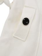 Abrigo blanco años 40 con cuello de piel sintética desmontable. Elegante y clásico